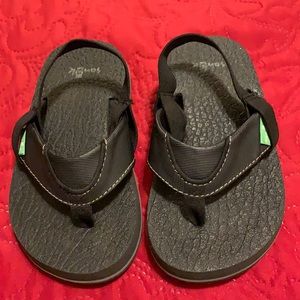 Sanuk Black Sandals Toddler Size 9-10